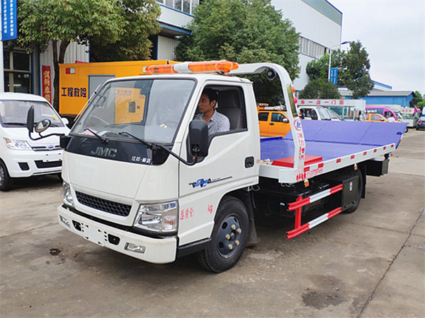 江鈴順達藍牌一拖二清障車